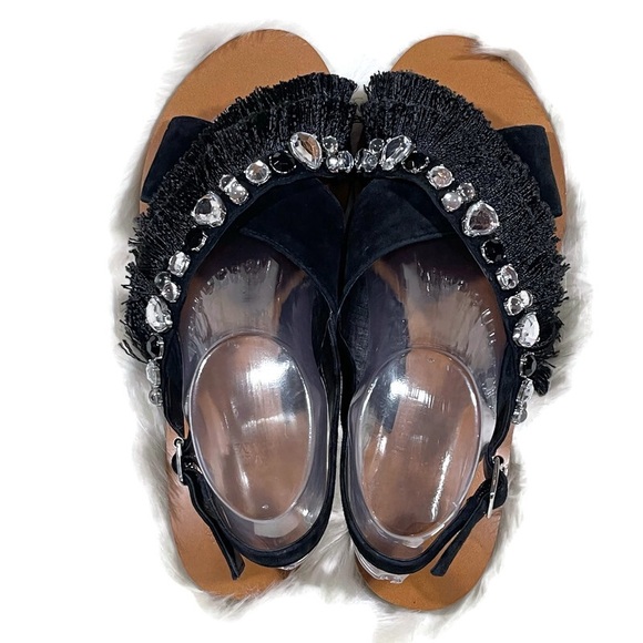 NWOT Vince Camuto Ampella Fringed Sandals - Picture 4 of 6